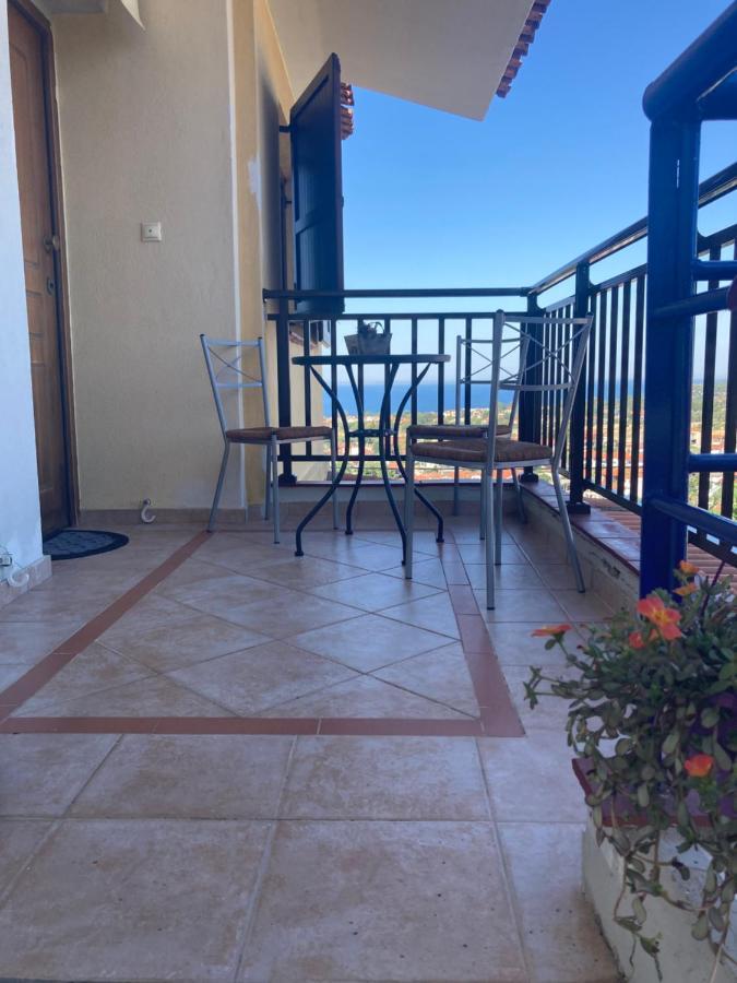 Nikiti Seaview Apartment Екстериор снимка
